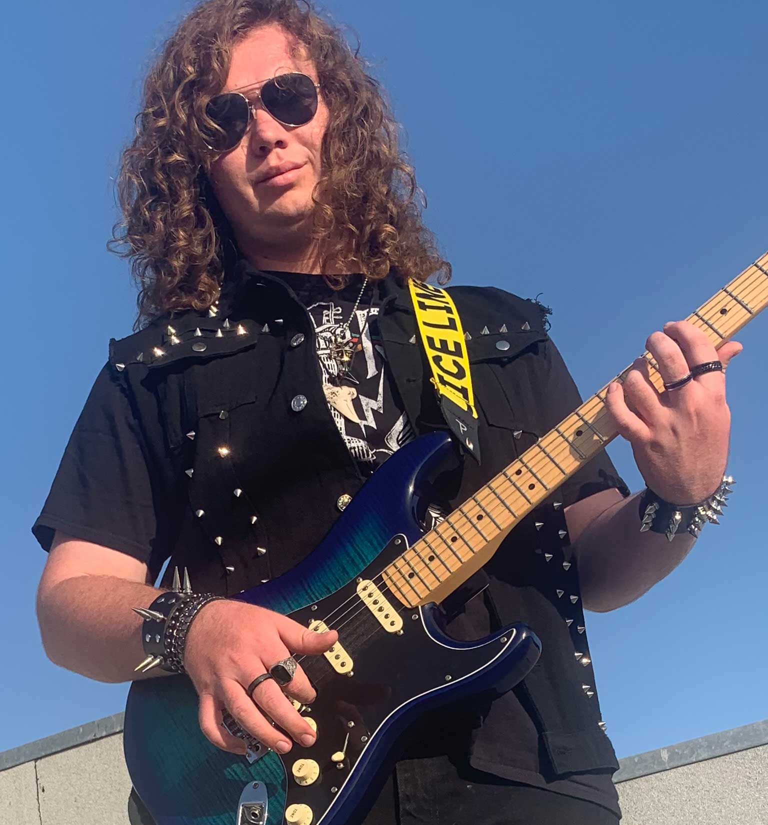 About voiceover Gabriel Romero